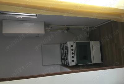 Garsonieră decomandată în 1 Decembrie - 2