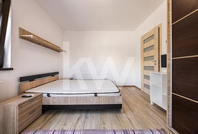 Apartament cu 2 camere semidecomandat, mobilat în Tractorul - 19