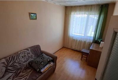 Apartament cu 3 camere semidecomandat în Central - 2