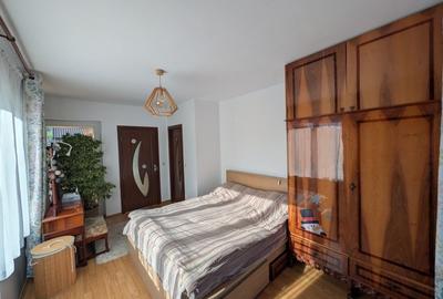 Apartament cu 3 camere decomandat în Florești - 2