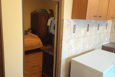 Casă cu 5 camere cu Teren 188 Mp în Giurgiului