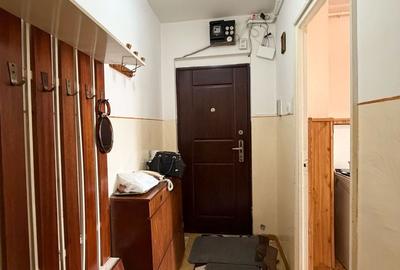 Apartament cu 2 camere semidecomandat în Vasile Aaron