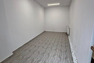 Spațiu comercial, de 15 mp, în Central - 3