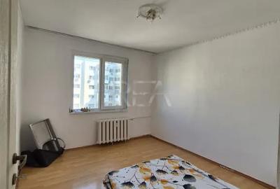 Apartament cu 3 camere decomandat în Basarabia