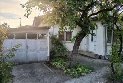 Casă cu 4 camere în Central - 1