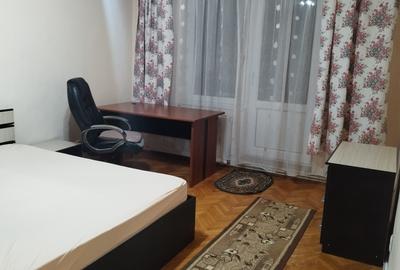 Apartament cu 2 camere decomandat, mobilat în 7 Noiembrie
