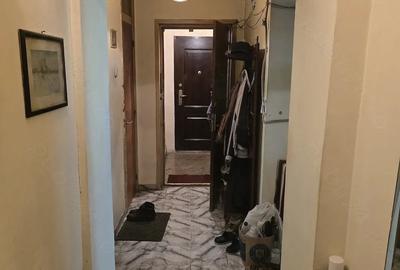Apartament cu 3 camere decomandat în Lacul Tei - 2