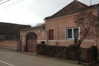 Casă cu 4 camere cu Teren 2000 Mp în Ungurei - 1