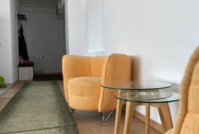 Apartament cu 2 camere semidecomandat în Colentina