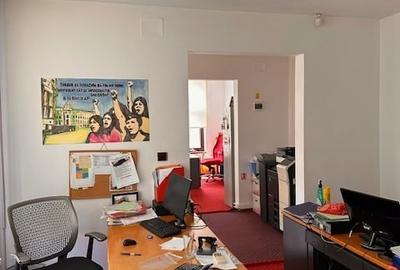 Casă individuală cu 5 camere cu Teren 100 Mp în Unirii - 1