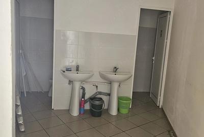 Spațiu comercial, de 320 mp, în Central