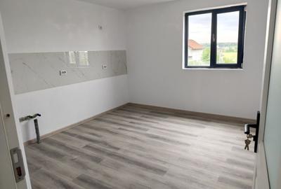 Casă cu 3 camere în Breasta - 3