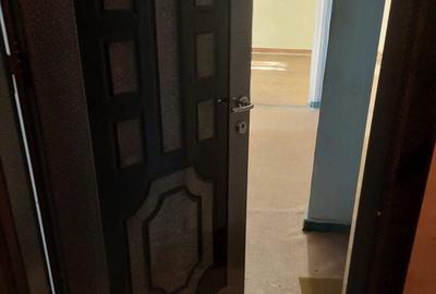 Apartament cu 3 camere decomandat în Onești - 1