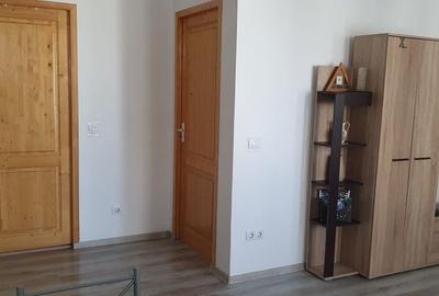 Apartament cu 2 camere decomandat în Lazaret