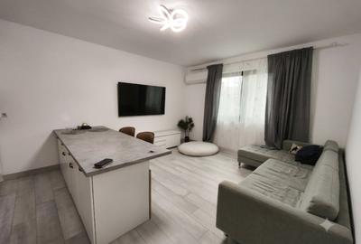 Apartament cu 3 camere decomandat, mobilat în Central