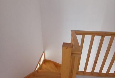 Casă cu 4 camere cu Teren 225 Mp în Corbeanca