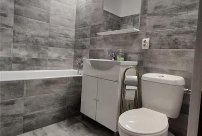 Apartament cu 2 camere decomandat în Cornișa
