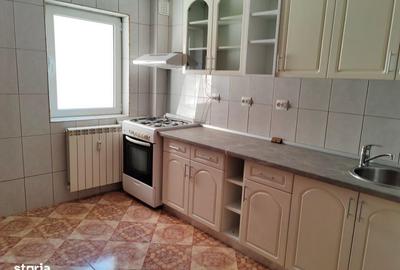 Apartament cu 4 camere decomandat, mobilat în Titan - 3