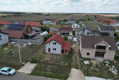 Casă individuală cu 3 camere cu Teren 500 Mp în Frumușeni - 2