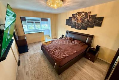 Apartament cu 3 camere semidecomandat, mobilat în Alexandru cel Bun - 1
