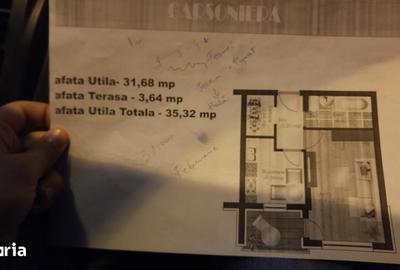 Garsonieră în Vest