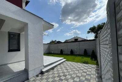 Casă cu 4 camere cu Canalizare în Chitila - 4
