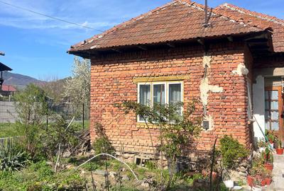 Casă cu 4 camere în Corbeni - 3