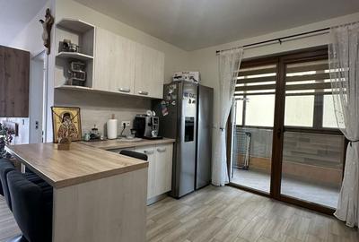 Apartament cu 3 camere semidecomandat în Central - 2
