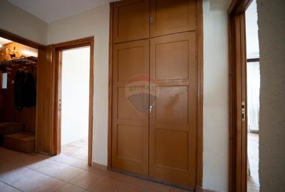 Apartament cu 4 camere decomandat în Central - 14