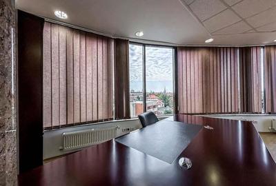 Spațiu comercial, de 120 mp, în Central