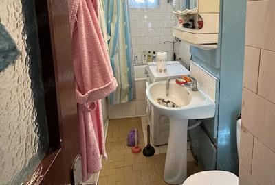 Apartament cu 3 camere semidecomandat în Central - 3