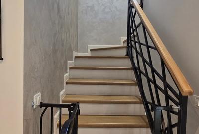 Casă individuală cu 4 camere cu Canalizare în Aninoasa - 34