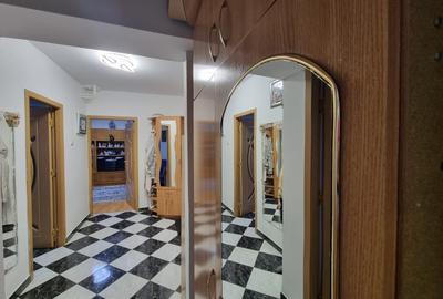 Apartament 3 camere- bloc deosebit- boxă proprietate - 7