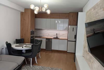 Apartament cu 3 camere decomandat în Tractorul - 3
