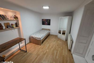 Casă cu 5 camere cu Teren 1496 Mp în Felnac - 2