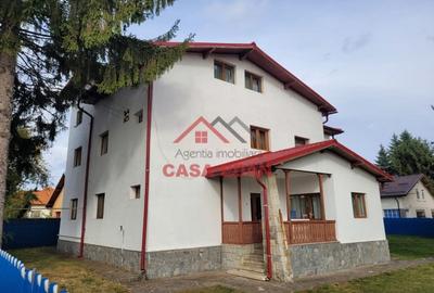 ●Casa in Breaza,ultracentral,8 cam,8 bai,teren 922mp,209.000e● - 2