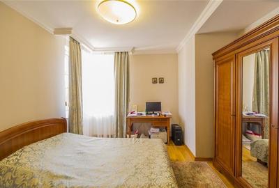 FILM ! Pe armonia a 1.100 mp teren/ gradina, Vila galanta,cu 3 apartamente disti - 19