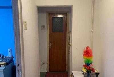 Apartament de 3 camere ( 4 min metrou )-Drumul Taberei