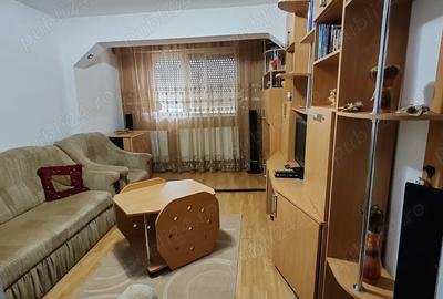 Apartament cu doua camere semi decomandat - 1