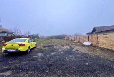 Teren Construcții intravilan de 516 mp, în Bucium