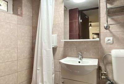 Apartament semidecomandat în Schei - 8