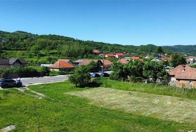Teren Construcții intravilan de 1052 mp, în 1 Mai - 5