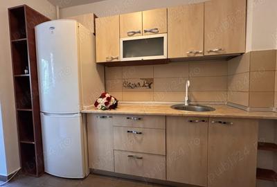 Inchiriez Apartament 2 Camere Metrou Obor