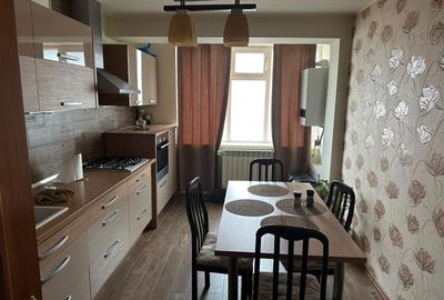 Apartament cu 3 camere decomandat în Buzaului - 1