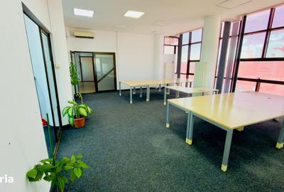 Spațiu comercial, de 150 mp, în Central