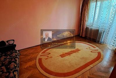 Apartament cu 3 camere decomandat în Sud - 3