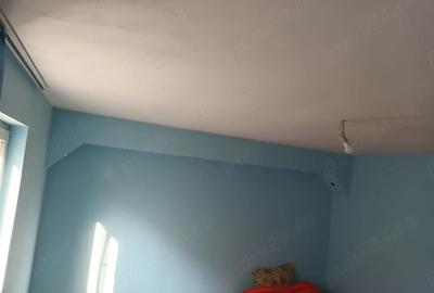 Casă cu 4 camere cu Teren 1040 Mp în Mărăcineni - 1