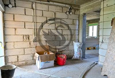 Casa cu 4 camere de vanzare | Loloiasca - Prahova | Comision 0% - 8