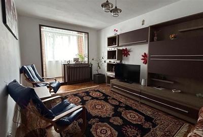 Apartament cu 3 camere decomandat, mobilat în Vlahuță - 2