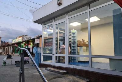 Spațiu comercial, de 12 mp, în Central - 3